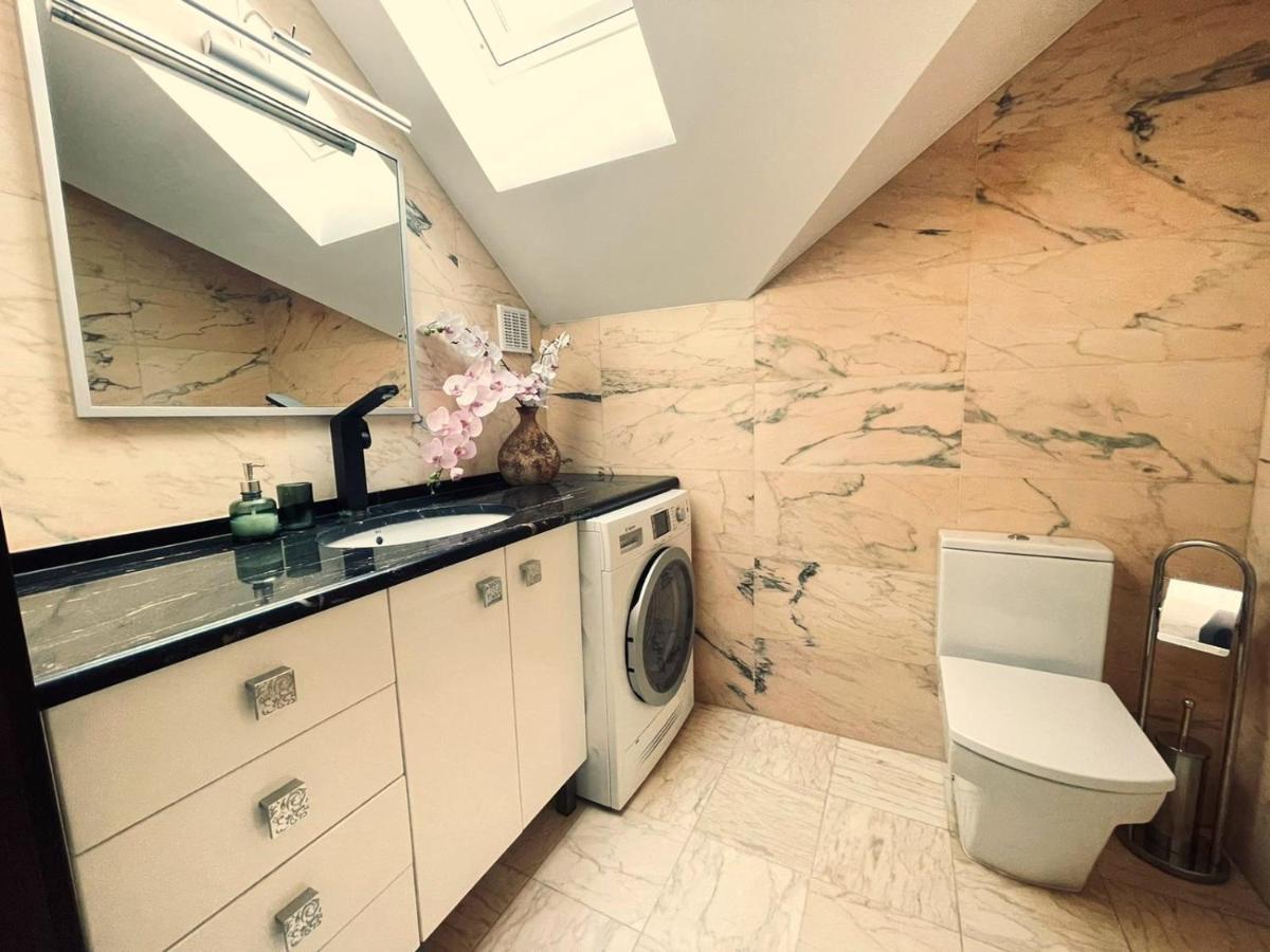Marble Apartament Zamość Eksteriør billede